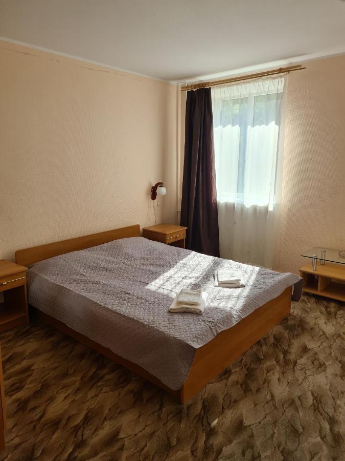 Laine Guesthouse Нарва-Йиесуу Екстер'єр фото